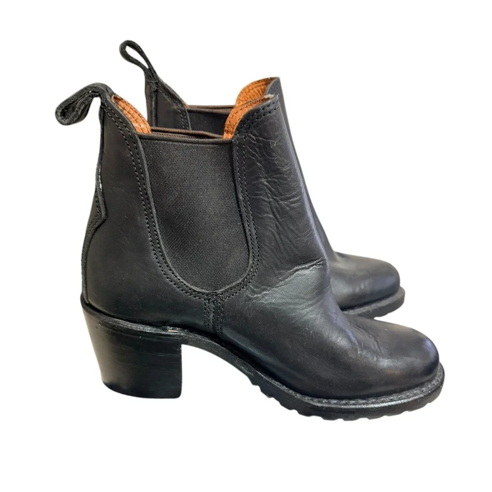 Frye‎ Black Leather Sabrina Chelsea Lug Sole Block Heel Western Boots Women 7.5
